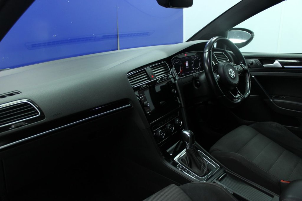 Used Volkswagen Golf 2019 for sale - 78102649: Photo 9