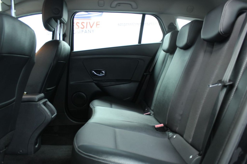 Used Renault Megane 2015 for sale - 76610324: Photo 7