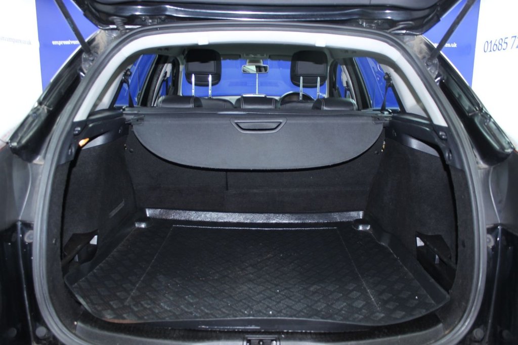 Used Renault Megane 2015 for sale - 76610324: Photo 8