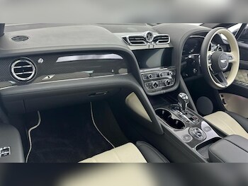 Used Bentley Bentayga 2023 for sale - 78215588: Photo