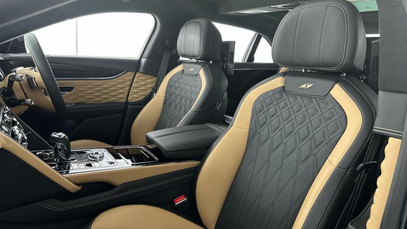 Used Bentley Flying Spur 2023 for sale - 76835668: Photo 12