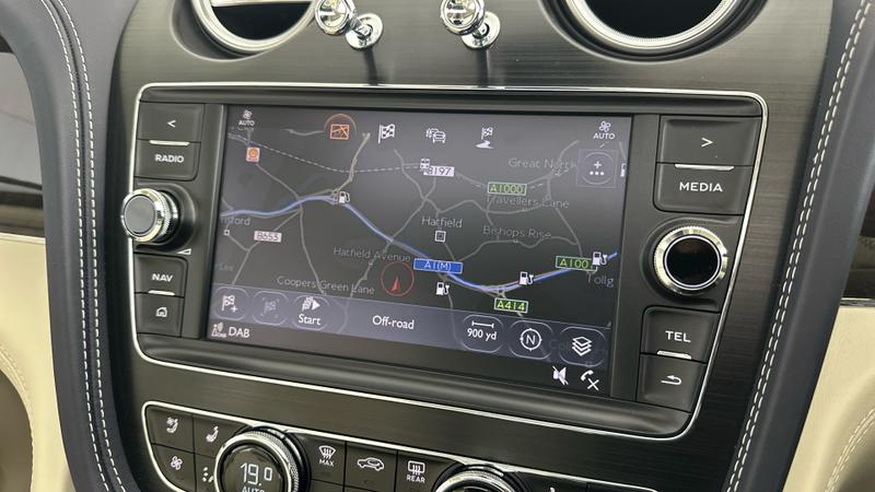 Used Bentley Bentayga 2018 for sale - 76394133: Photo 11
