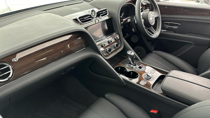 Used Bentley Bentayga 2023 for sale - 76089684: Photo 4