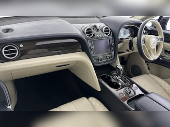 Used Bentley Bentayga 2018 for sale - 76461385: Photo