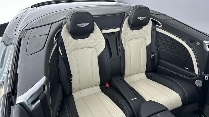 Used Bentley Continental 2023 for sale - 76945499: Photo 19