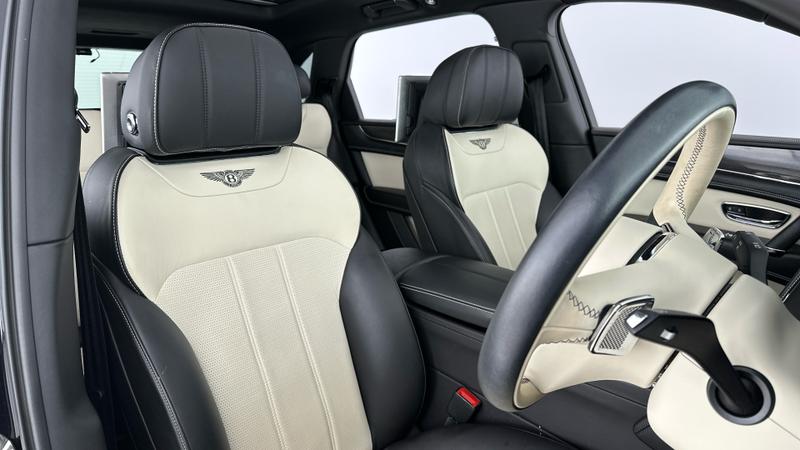 Used Bentley Bentayga 2020 for sale - 75982547: Photo 10