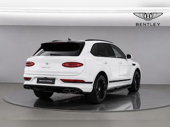 Used Bentley Bentayga 2021 for sale - 79200692: Photo