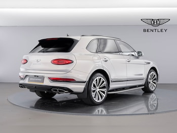 Used Bentley Bentayga 2021 for sale - 79211736: Photo