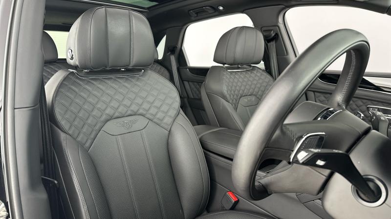 Used Bentley Bentayga 2023 for sale - 76162072: Photo 10