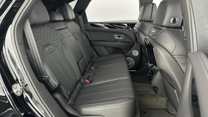 Used Bentley Bentayga 2023 for sale - 76162072: Photo 17