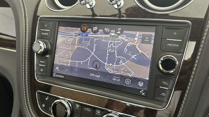 Used Bentley Bentayga 2018 for sale - 75766644: Photo 11