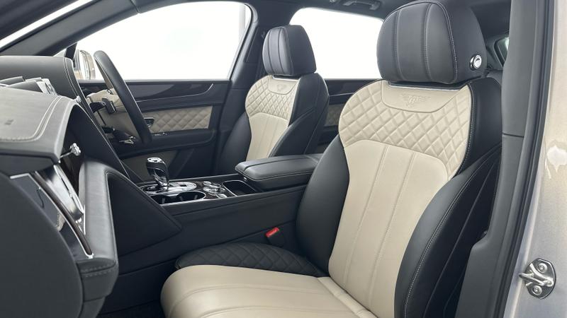 Used Bentley Bentayga 2018 for sale - 75766644: Photo 12