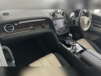 Used Bentley Bentayga 2018 for sale - 75766644: Photo