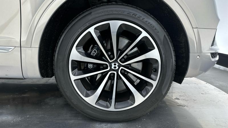 Used Bentley Bentayga 2018 for sale - 75766644: Photo 9