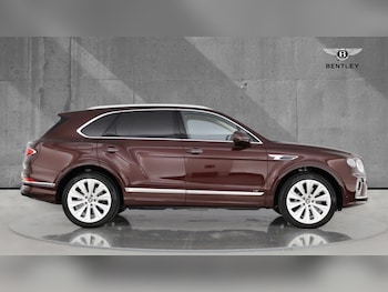 Used Bentley Bentayga 2021 for sale - 78329396: Photo