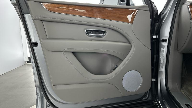 Used Bentley Bentayga 2022 for sale - 76653497: Photo 21
