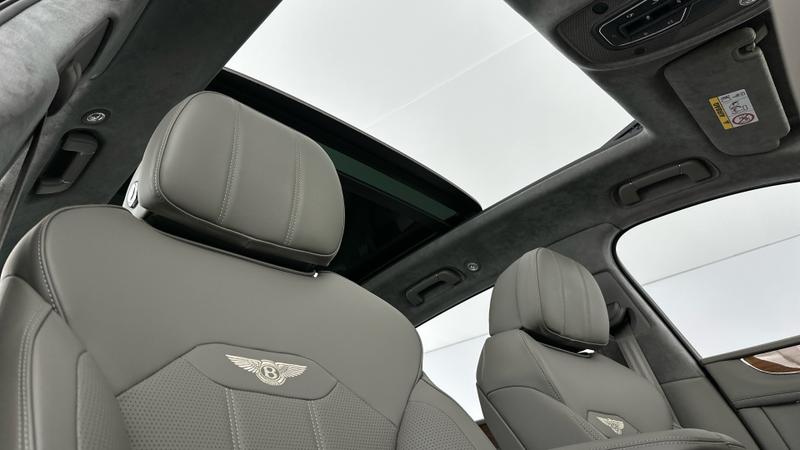 Used Bentley Bentayga 2022 for sale - 76653497: Photo 22