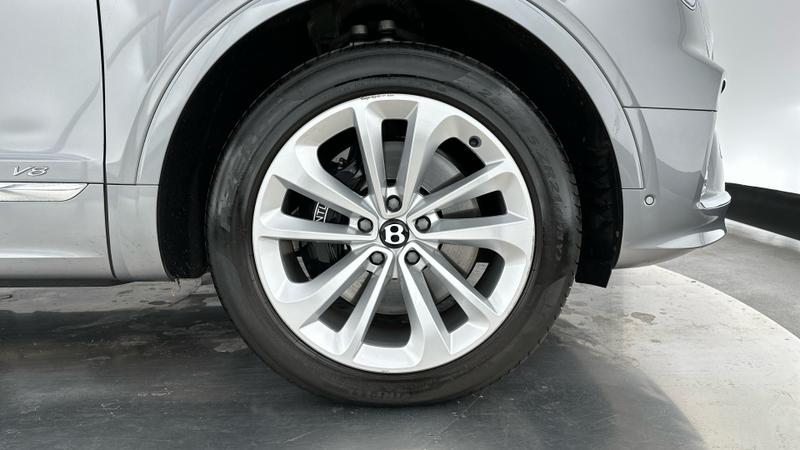 Used Bentley Bentayga 2022 for sale - 76653497: Photo 9