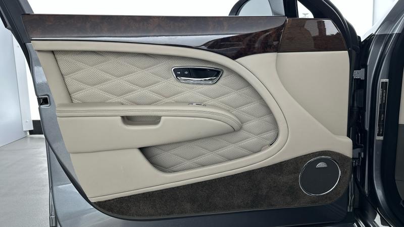 Used Bentley Mulsanne 2018 for sale - 76631296: Photo 21