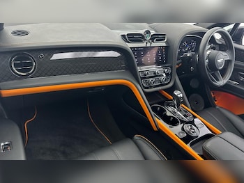 Used Bentley Bentayga 2025 for sale - 77367645: Photo