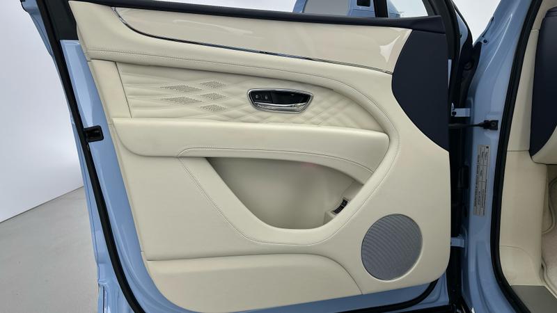 Used Bentley Bentayga 2025 for sale - 77225767: Photo 21