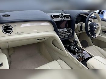 Used Bentley Bentayga 2025 for sale - 77225767: Photo