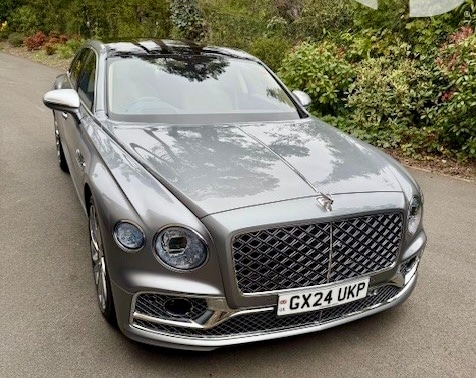 Used Bentley Flying Spur 2024 for sale - 76722811: Photo 2