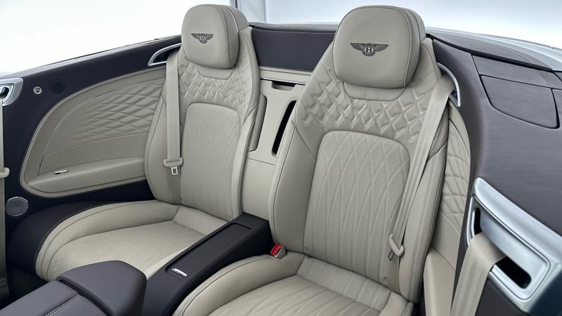Used Bentley Continental 2025 for sale - 76835669: Photo 17