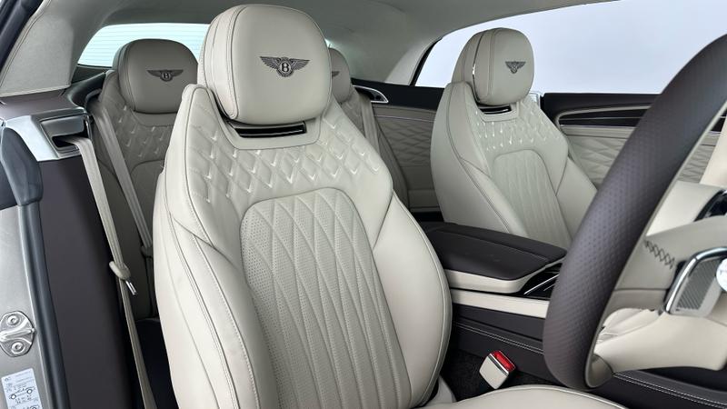 Used Bentley Continental 2025 for sale - 76835669: Photo 4
