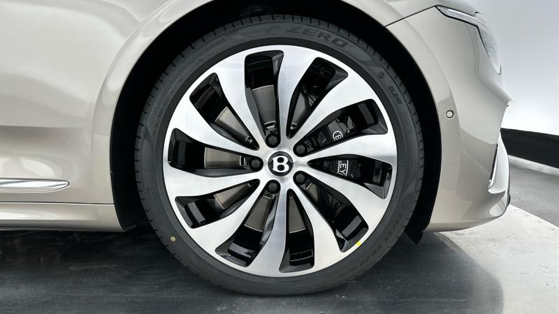 Used Bentley Continental 2025 for sale - 76835669: Photo 9