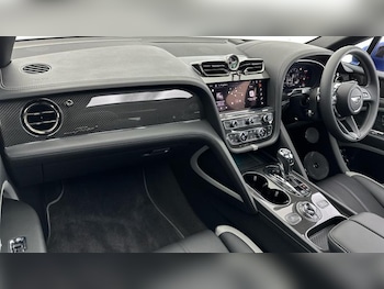 Used Bentley Bentayga 2025 for sale - 77798000: Photo