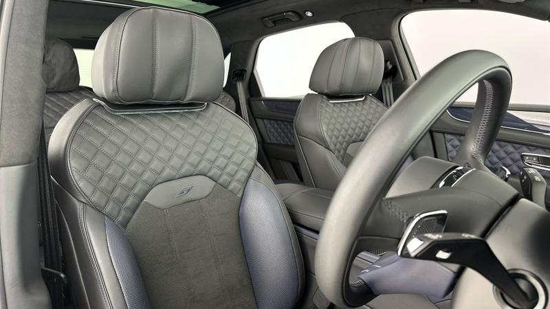 Used Bentley Bentayga 2025 for sale - 76722809: Photo 10
