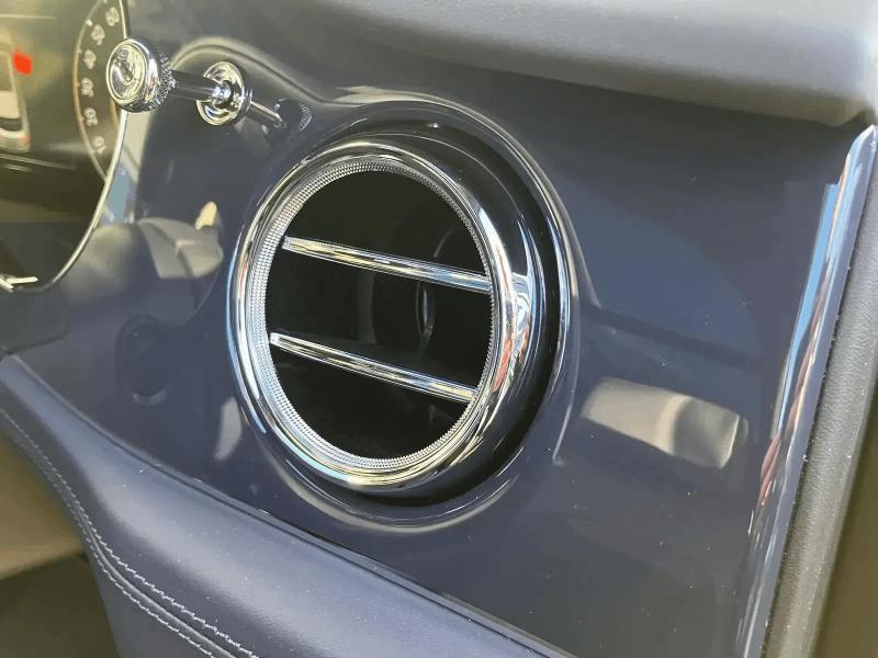 Used Bentley Bentayga 2025 for sale - 76722809: Photo 6