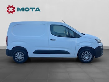 Used Citroen Berlingo 2021 for sale - 76650000: Photo