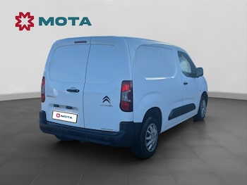Used Citroen Berlingo 2021 for sale - 76650000: Photo