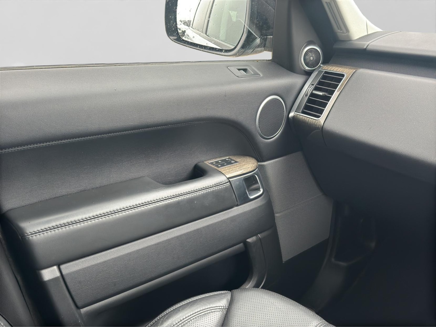 Used Land Rover Range Rover Sport 2017 for sale - 76650001: Photo 17