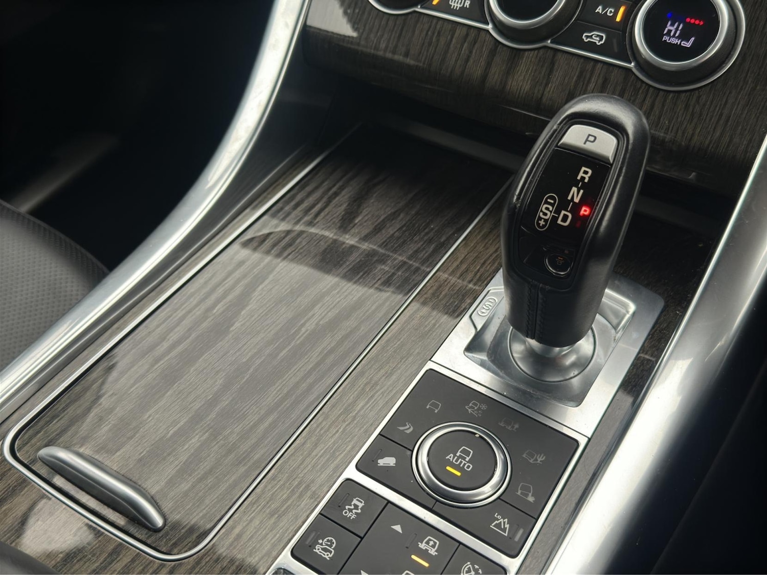 Used Land Rover Range Rover Sport 2017 for sale - 76650001: Photo 24