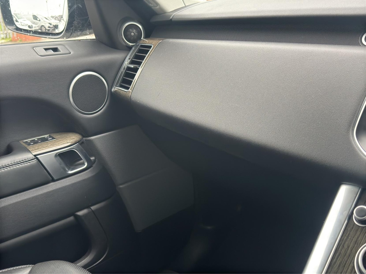 Used Land Rover Range Rover Sport 2017 for sale - 76650001: Photo 25