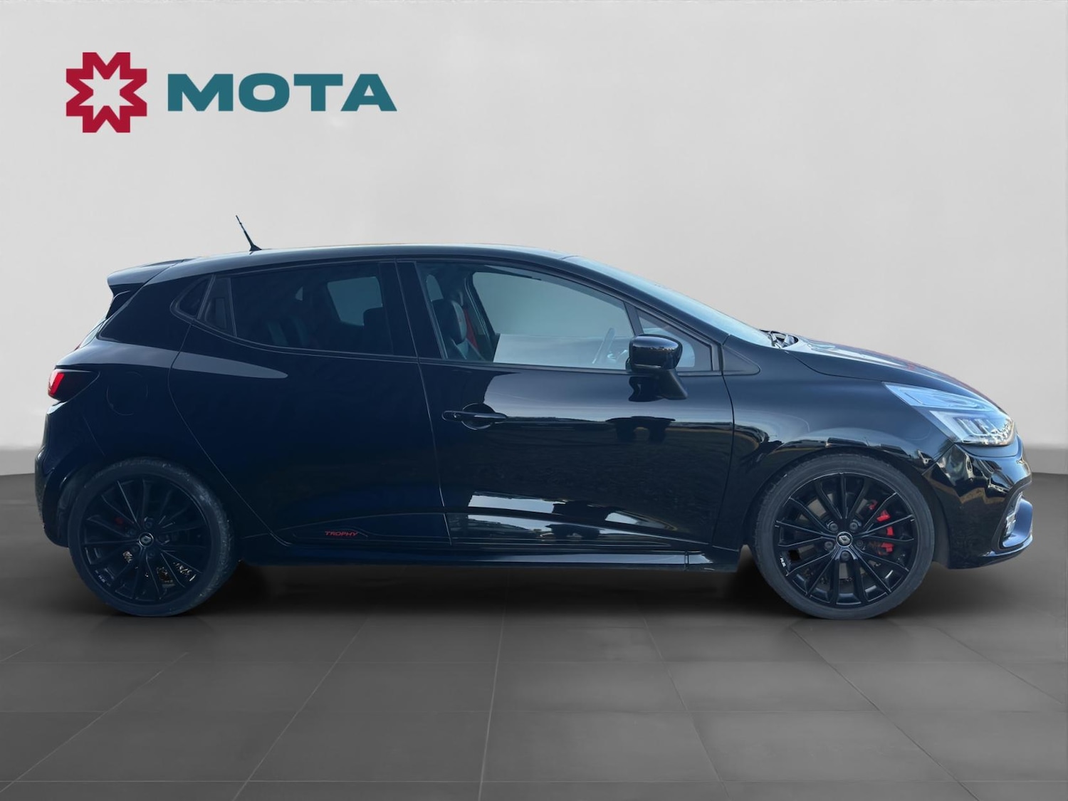 Used Renault Clio 2017 for sale - 76709826: Photo 3