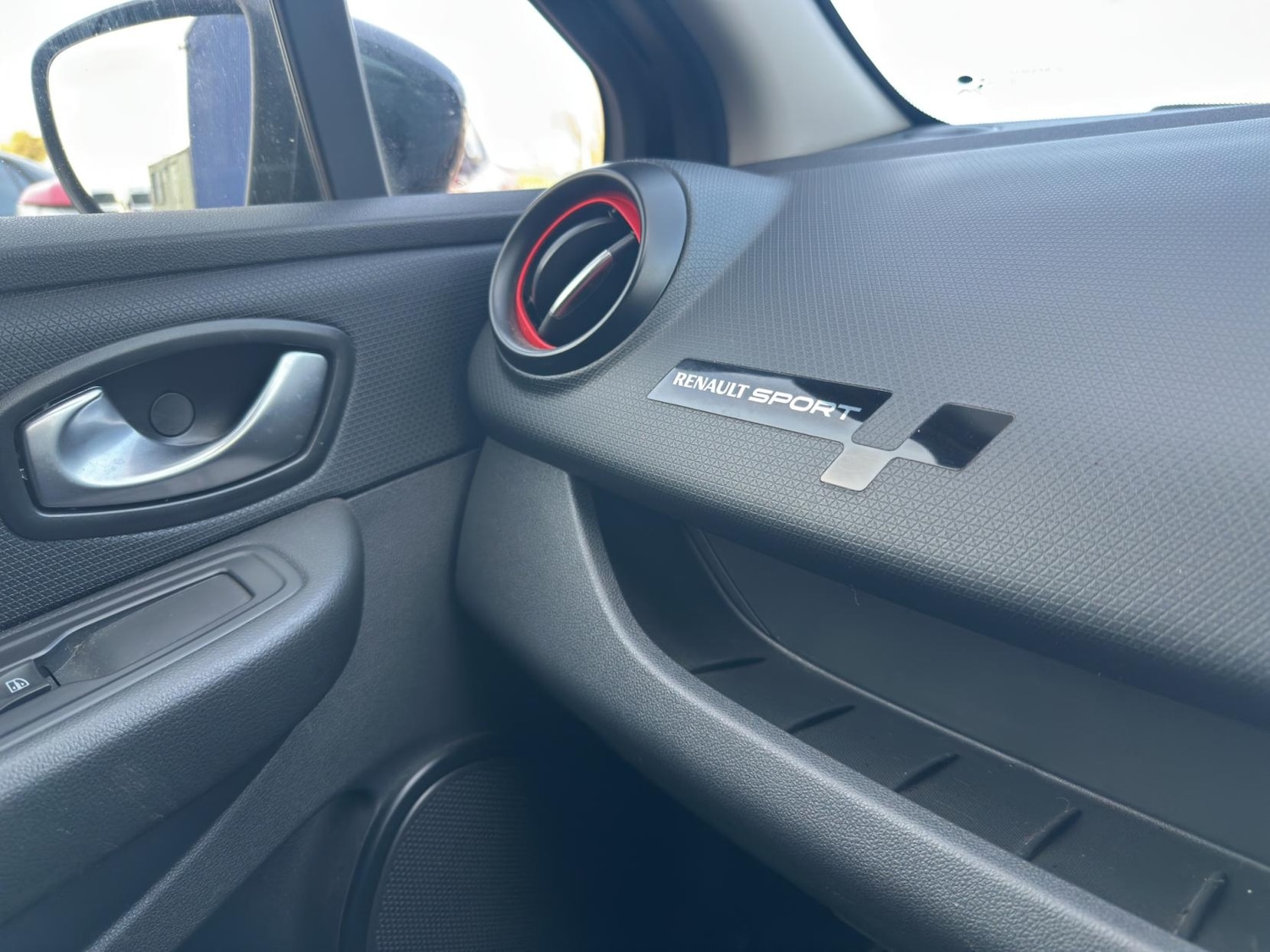 Used Renault Clio 2017 for sale - 76709826: Photo 36