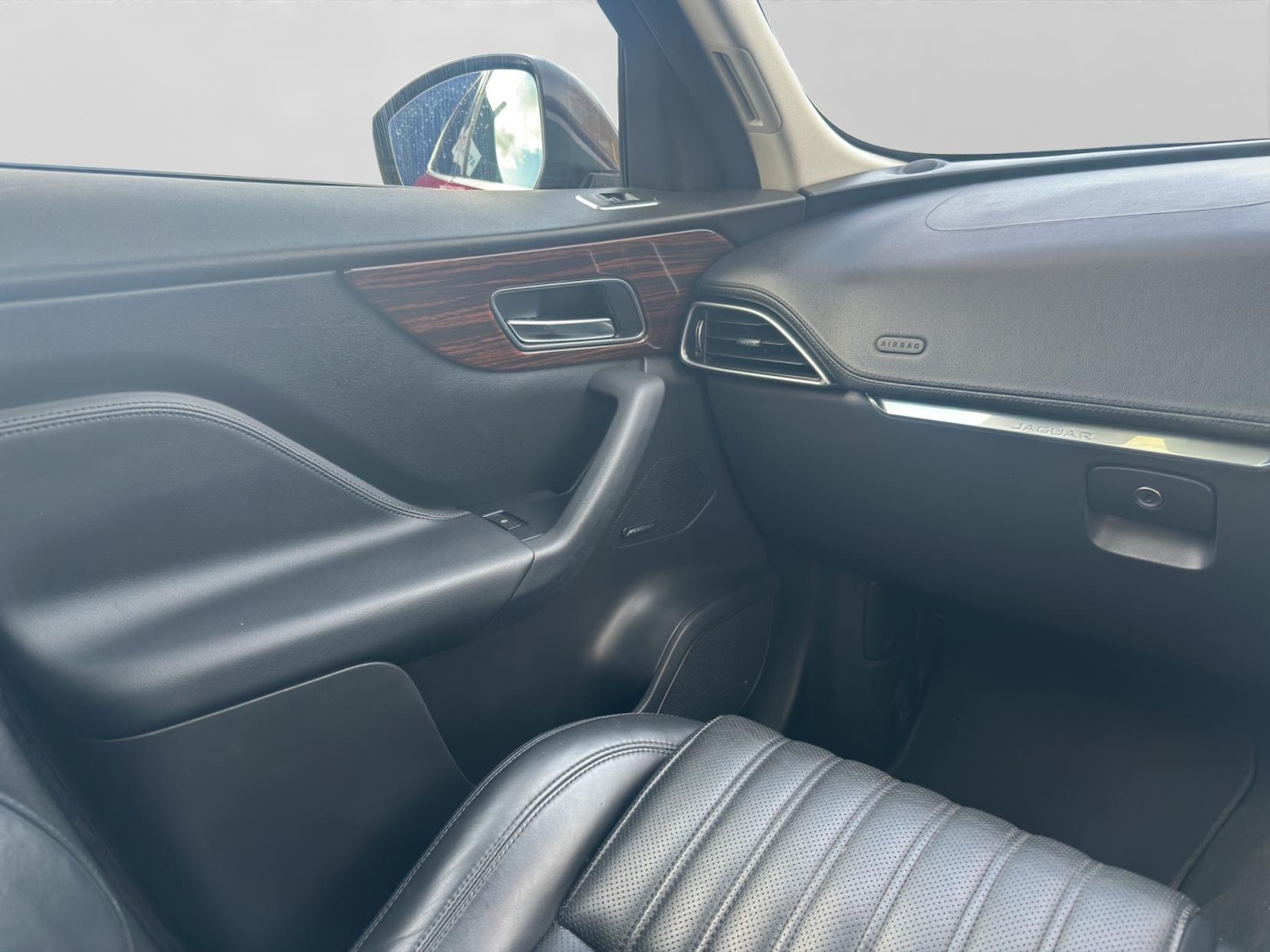 Used Jaguar F-Pace 2017 for sale - 77545448: Photo 17