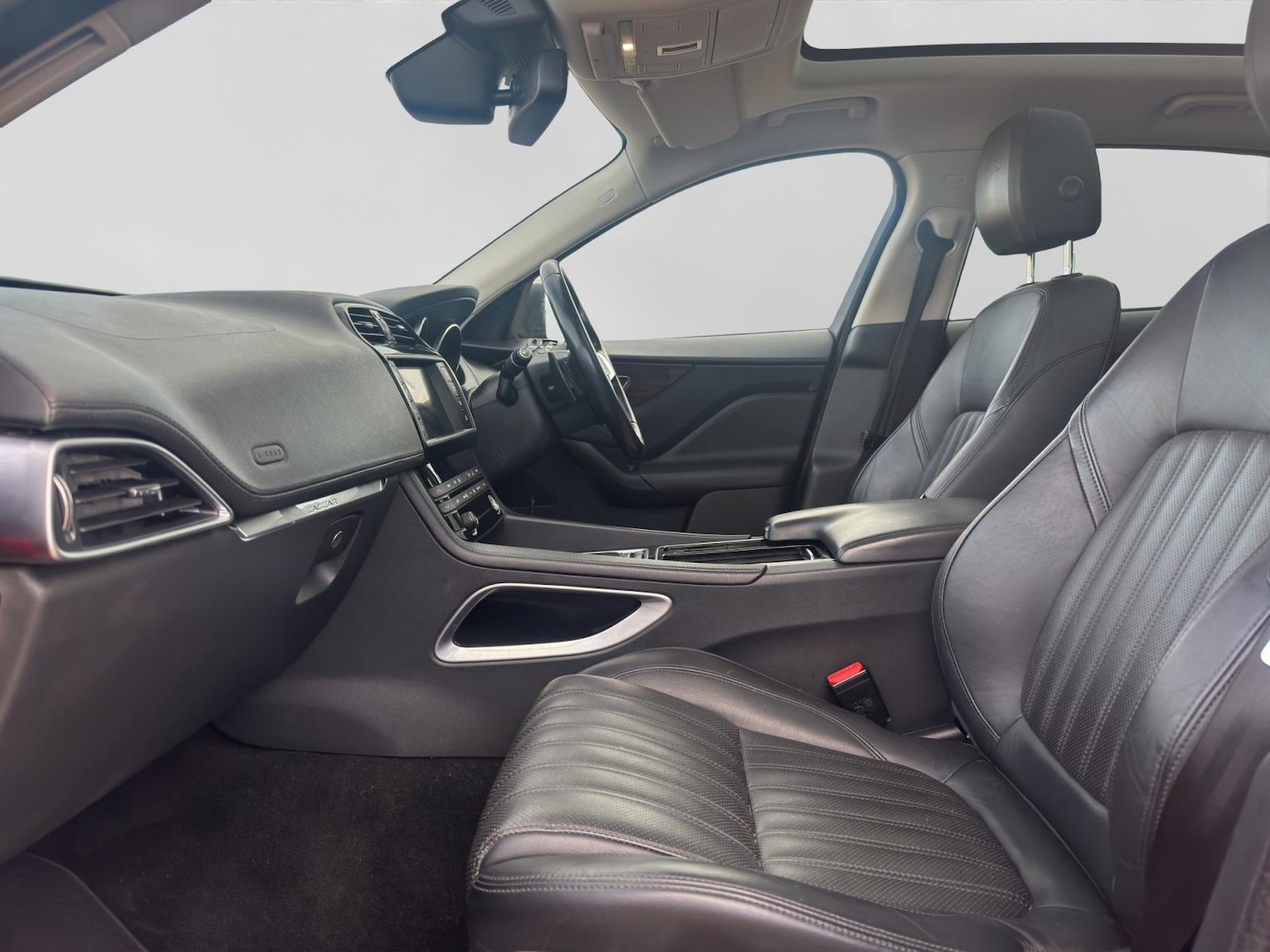 Used Jaguar F-Pace 2017 for sale - 77545448: Photo 18