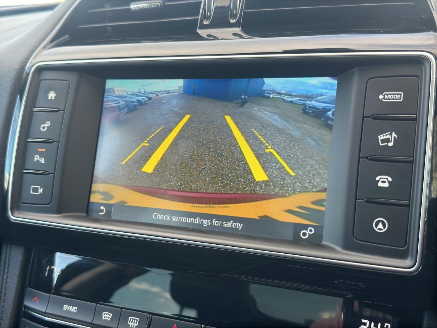 Used Jaguar F-Pace 2017 for sale - 77545448: Photo 29