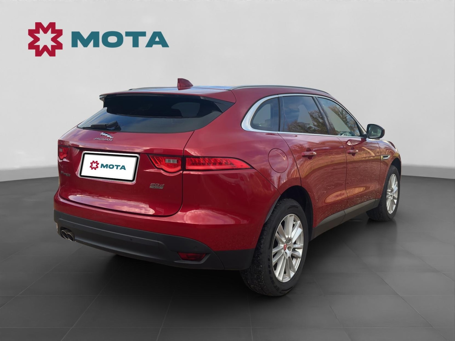 Used Jaguar F-Pace 2017 for sale - 77545448: Photo 4