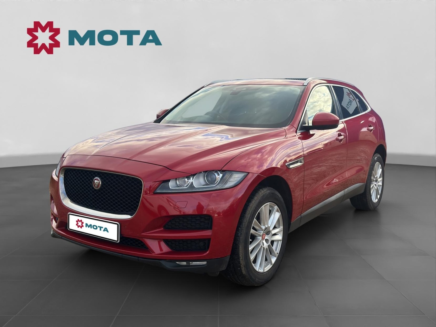 Used Jaguar F-Pace 2017 for sale - 77545448: Photo 6