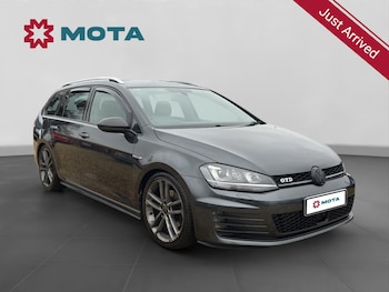 Used Volkswagen Golf 2016 for sale - 77036942: Photo