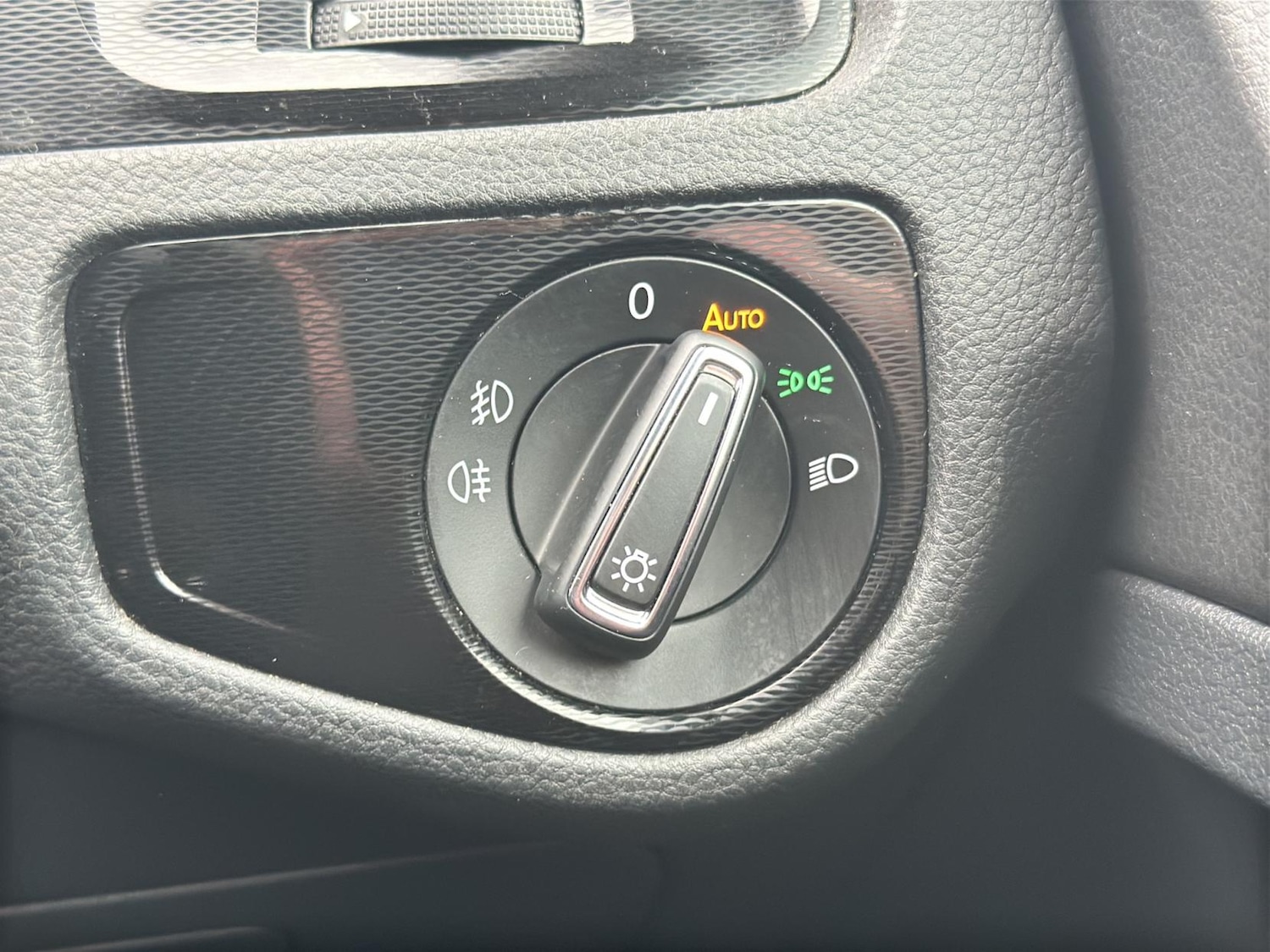 Used Volkswagen Golf 2016 for sale - 77036942: Photo 23