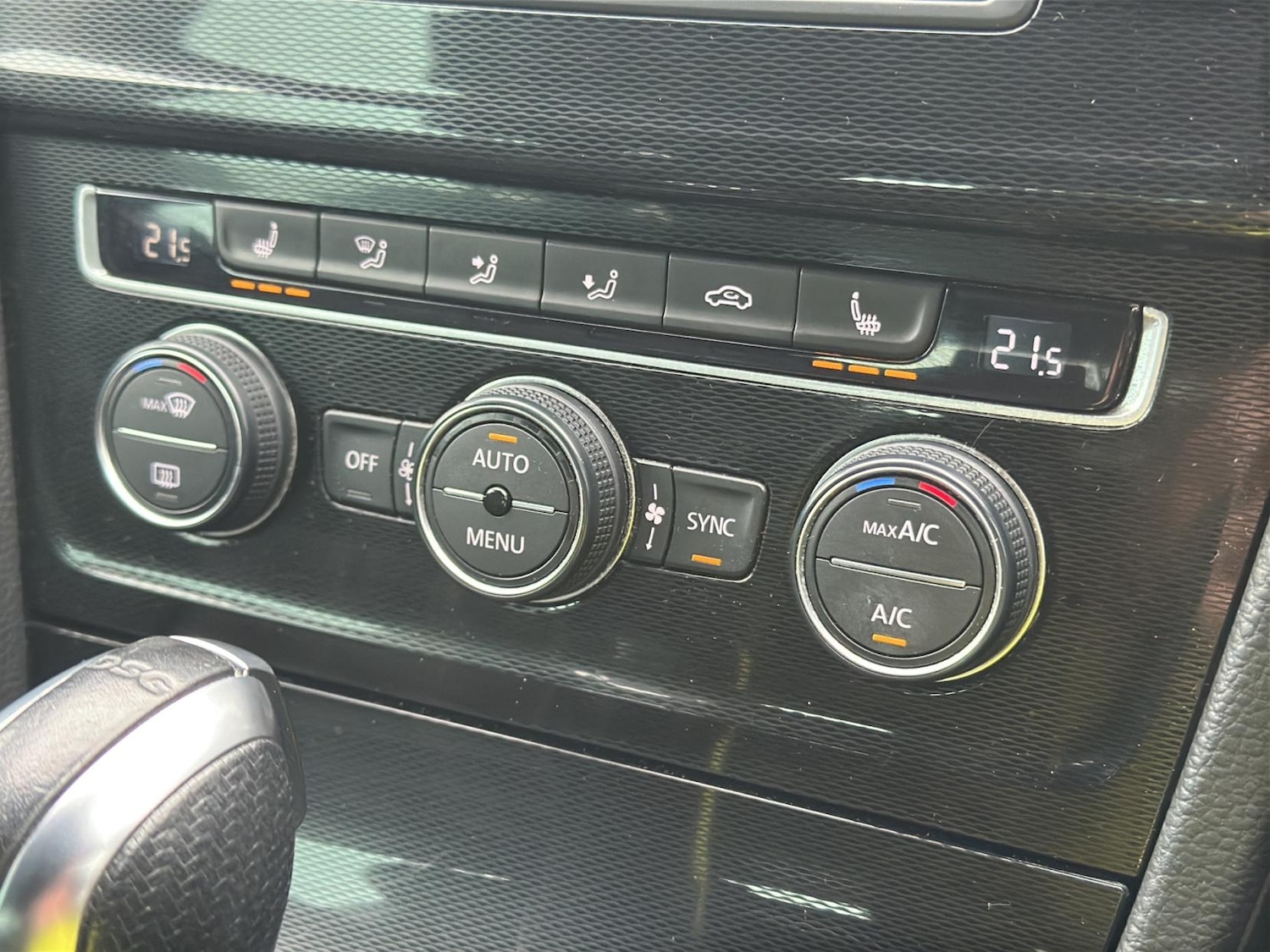 Used Volkswagen Golf 2016 for sale - 77036942: Photo 24