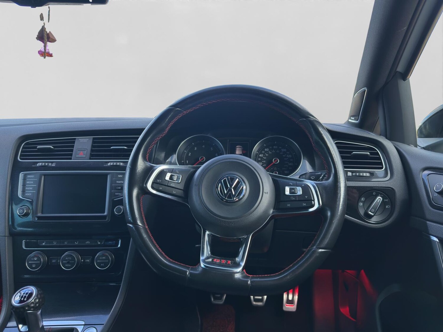 Used Volkswagen Golf 2016 for sale - 77570238: Photo 10