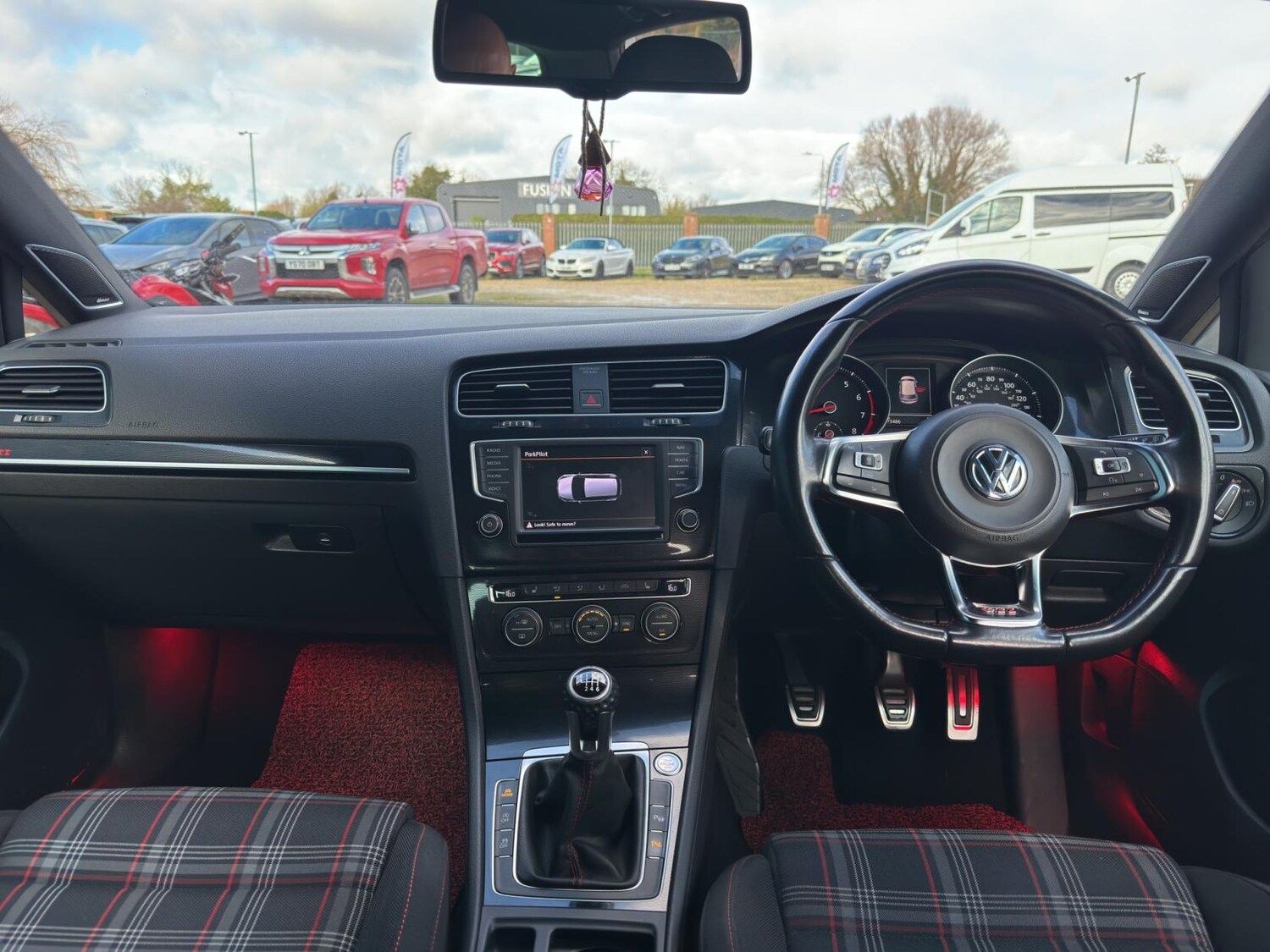 Used Volkswagen Golf 2016 for sale - 77570238: Photo 14